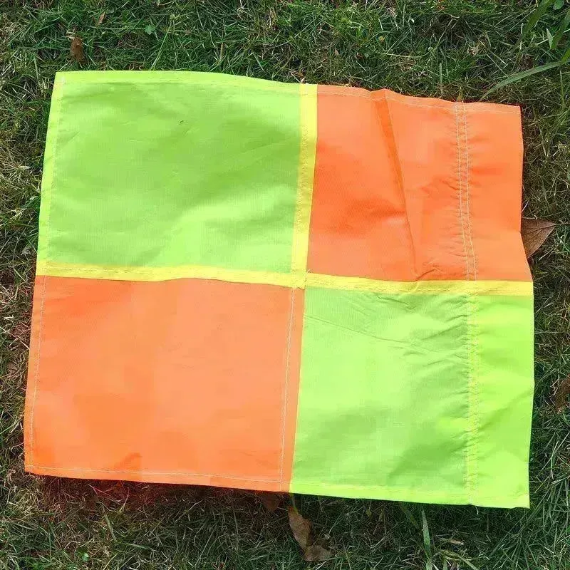 Football training outfit water corner flag