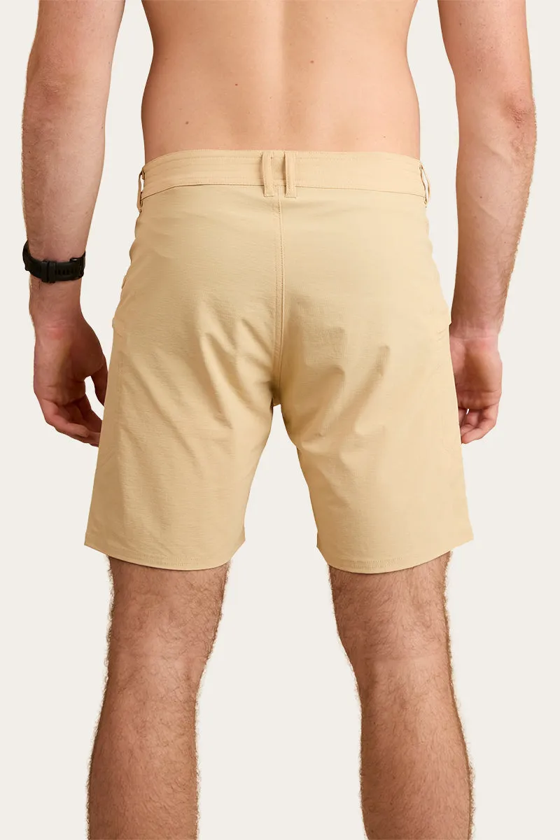 Hillston Mens Hybrid Short - Dark Sand