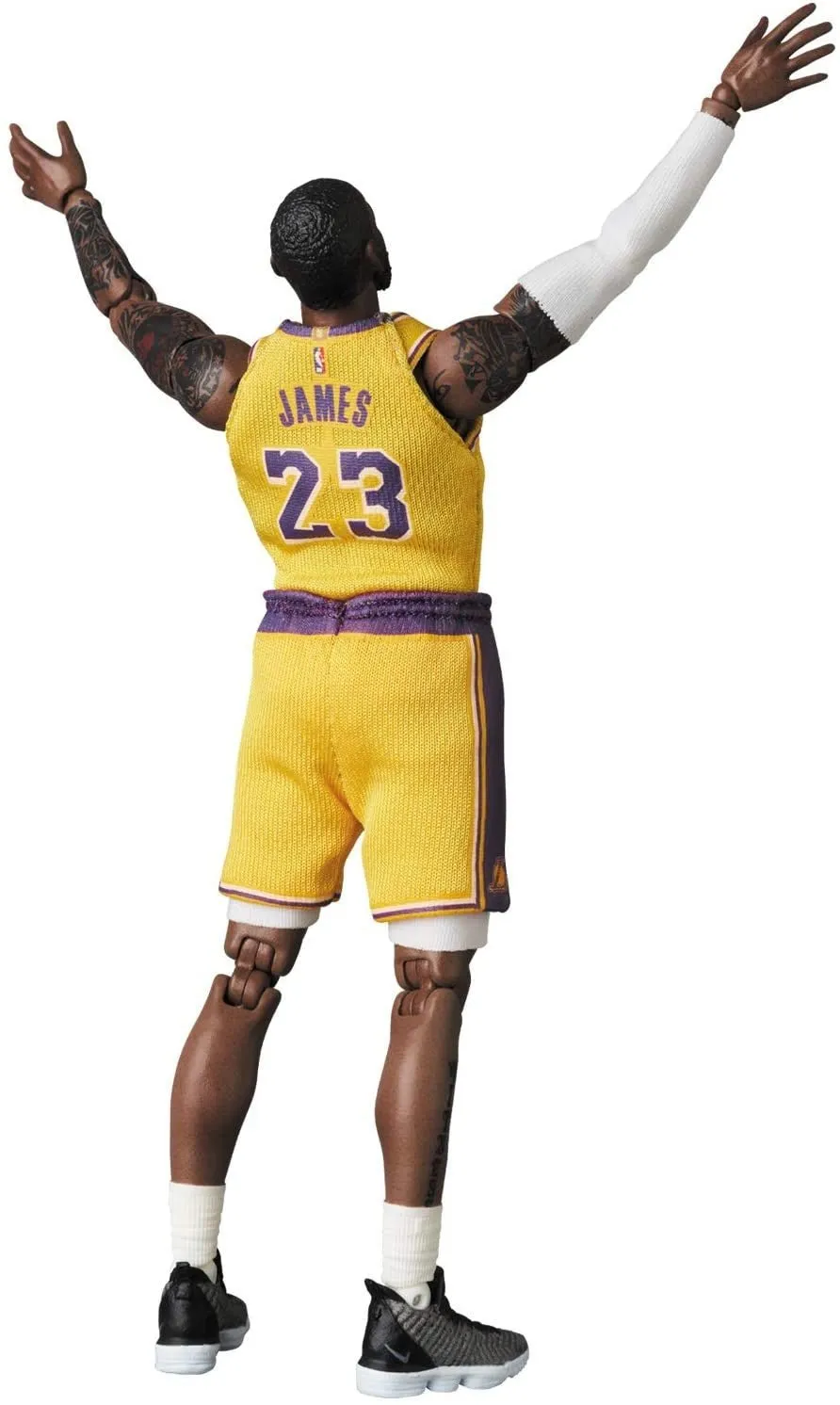 MAFEX #127 Lebron James