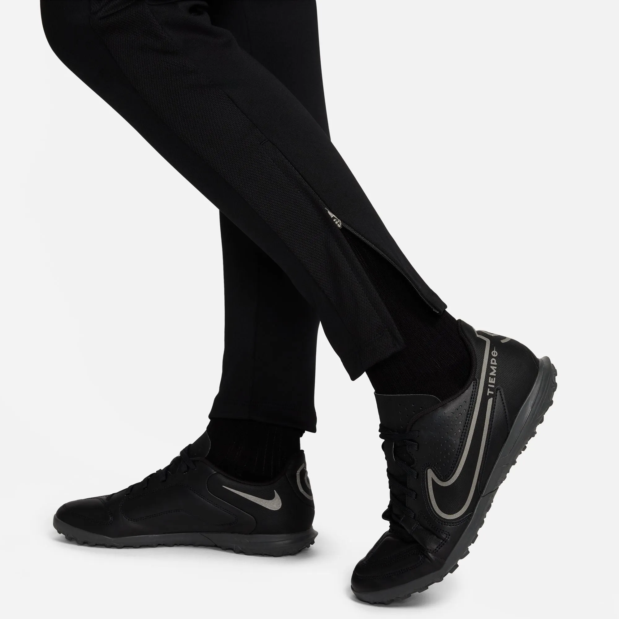 Nike Dri-FIT Academy 23 Women's Knit Pants