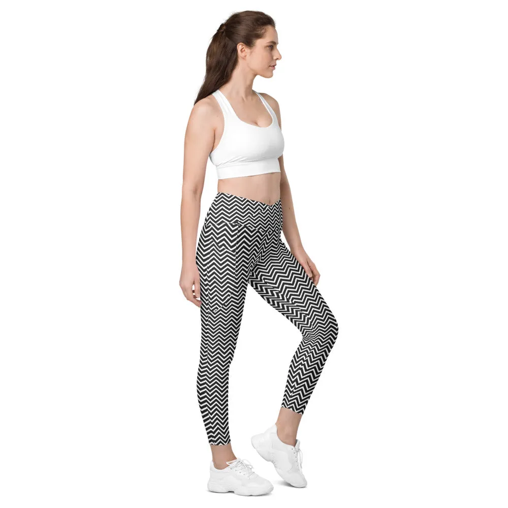 White Black Chevron Leggings, Best Designer Printed Crossover Leggings With 2 Side Pockets