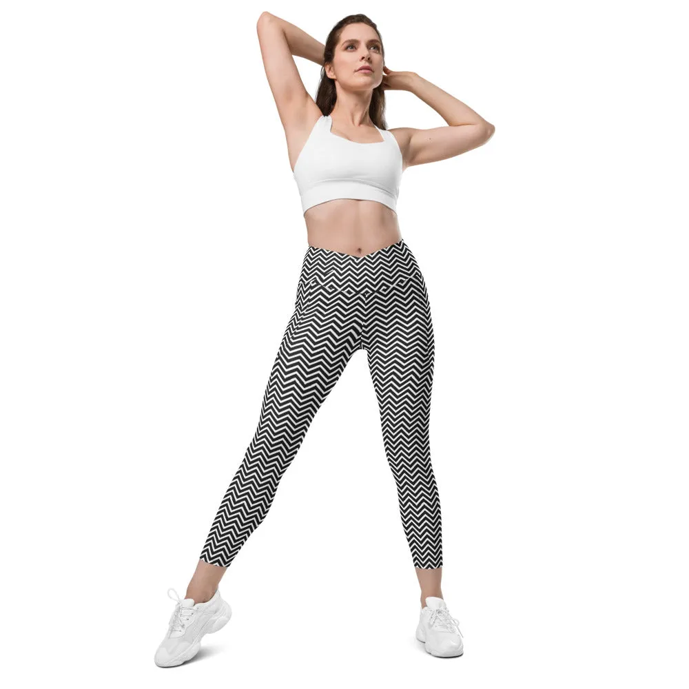 White Black Chevron Leggings, Best Designer Printed Crossover Leggings With 2 Side Pockets