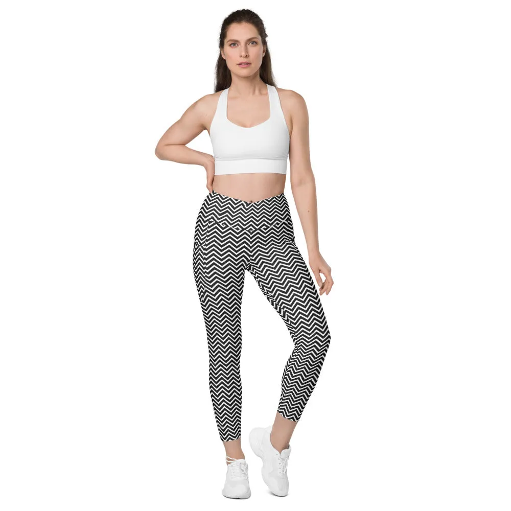 White Black Chevron Leggings, Best Designer Printed Crossover Leggings With 2 Side Pockets