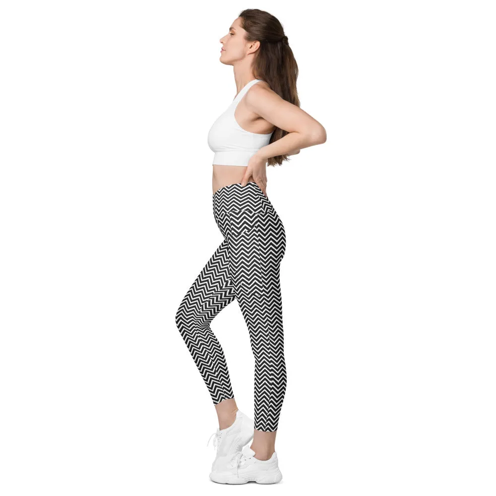 White Black Chevron Leggings, Best Designer Printed Crossover Leggings With 2 Side Pockets