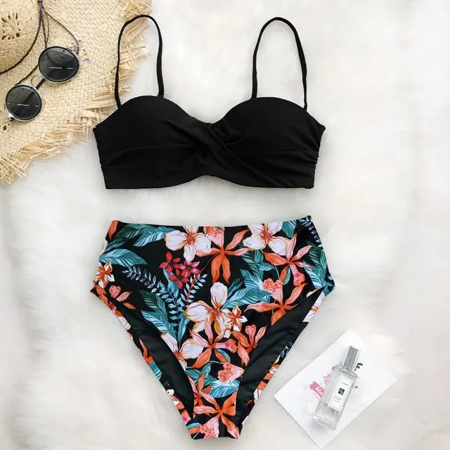 Women's Two-piece Floral Print Swimsuit